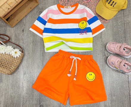 Cách phối quần áo cho bé